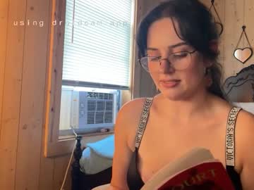 ariasilvermoon sex webcam