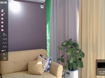 girl small_blondee image #1570334