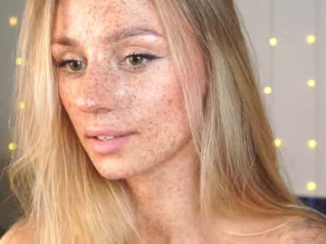 girl artease image #5505372