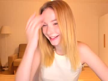 girl olli_ver image #2963070