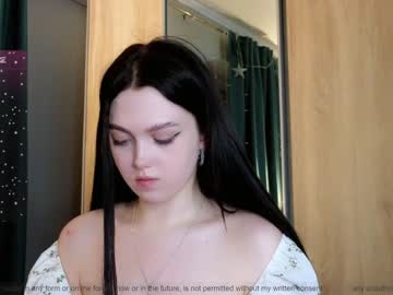 girl small_blondee image #6650795