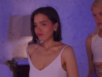 girl _2strangers image #2127689