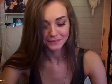 girl lettymoa image #2020442