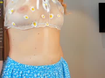 girl carolynsveronica image #5032293