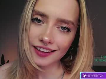 girl _yvie_ image #3931016