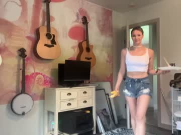 girl kaileeshy image #5516315