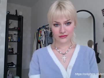 girl _mllymoore_ image #2264536