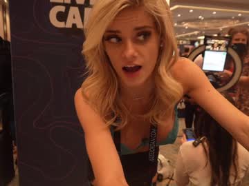 girl blondiekayy image #3424460