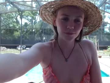 girl syndica image #2039487