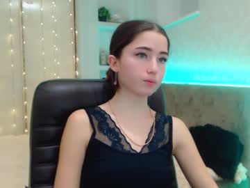 girl alma_harrison image #1048313