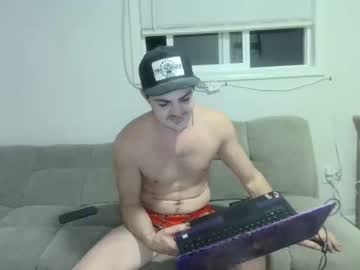 man tylerlive22 image #5978532