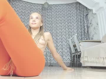 girl infinite_reality image #2113796